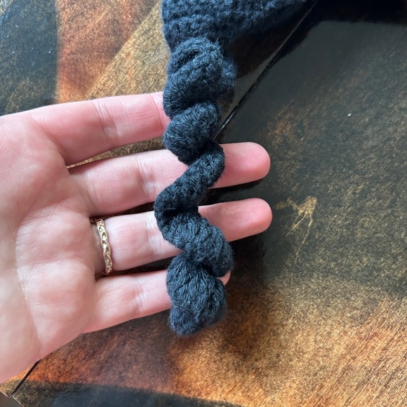 Handmade Knitted Owl Hat - Picture 5 of 8